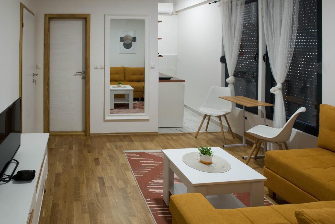 Apartmani Pijemont วิเชกราด ภายนอก รูปภาพ