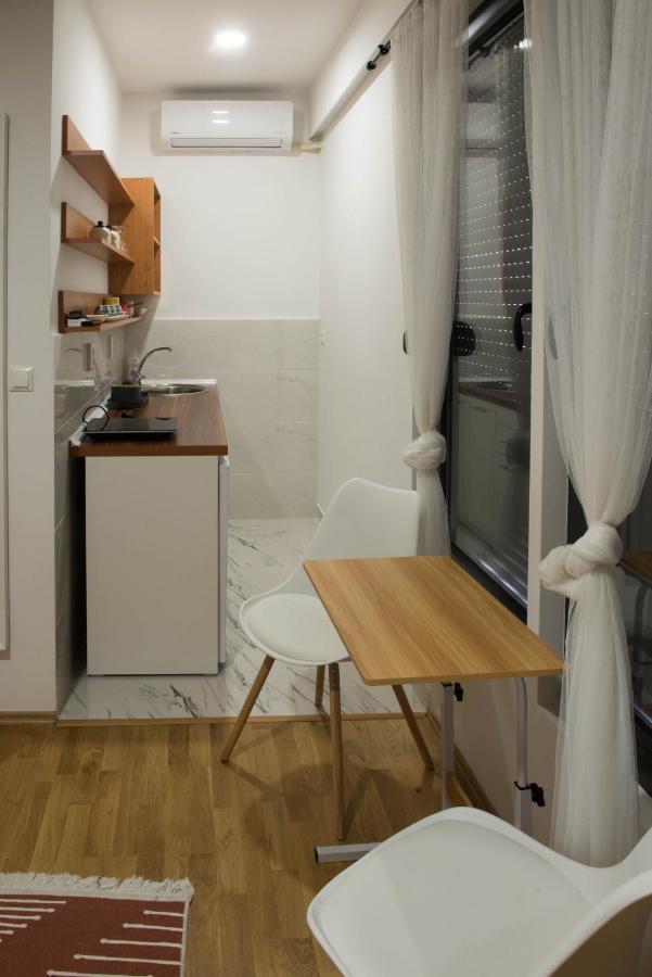 Apartmani Pijemont วิเชกราด ภายนอก รูปภาพ